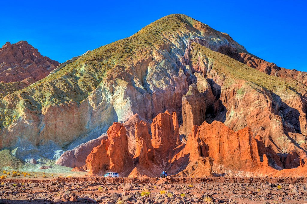 Tour Valle del Arcoíris y Petroglifos